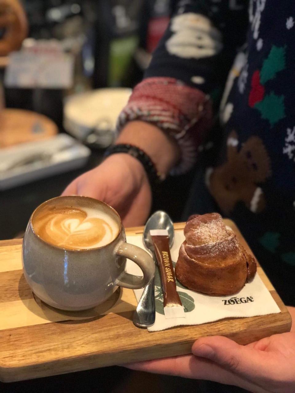 Stryn Kaffebar & Vertshus Zewnętrze zdjęcie