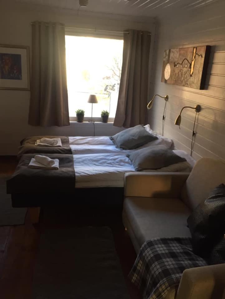 Stryn Kaffebar & Vertshus Zewnętrze zdjęcie