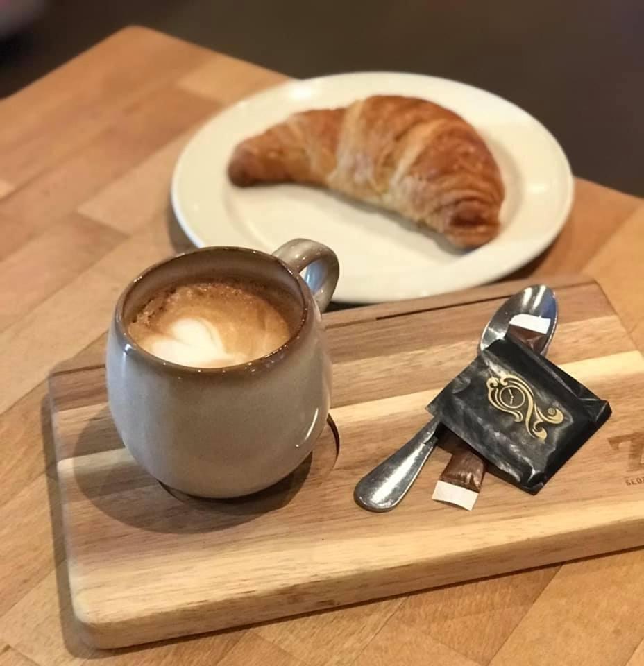 Stryn Kaffebar & Vertshus Zewnętrze zdjęcie